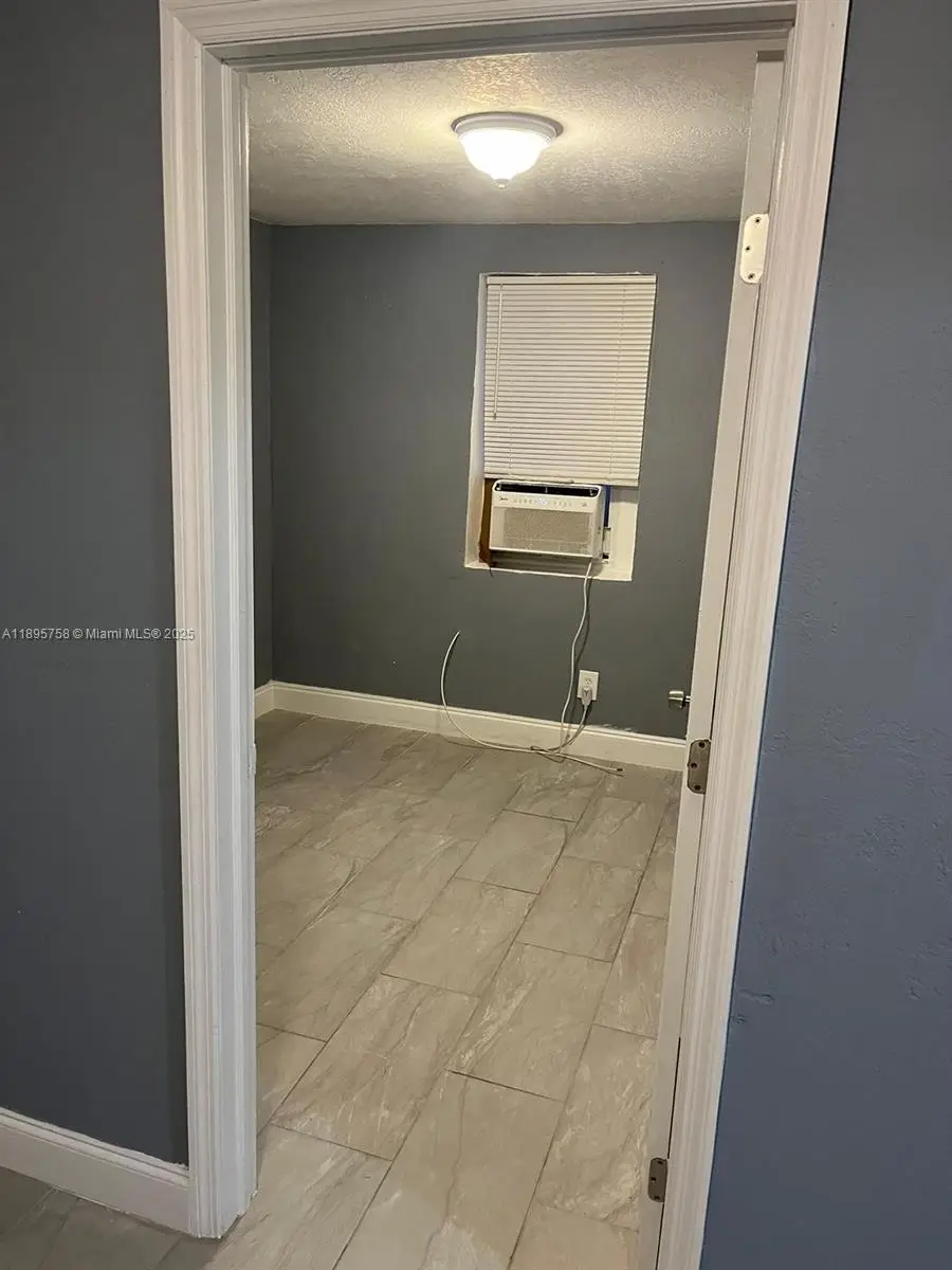 1279 NW 9th Ave, Florida City, FL 33034 - Image #3