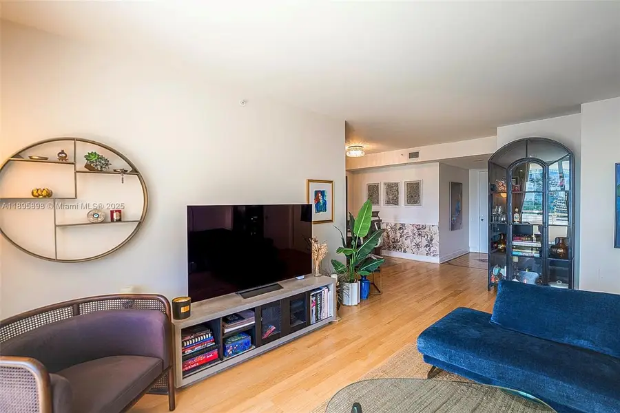 888 Brickell Key Dr #903, Miami, FL 33131 - Image #3