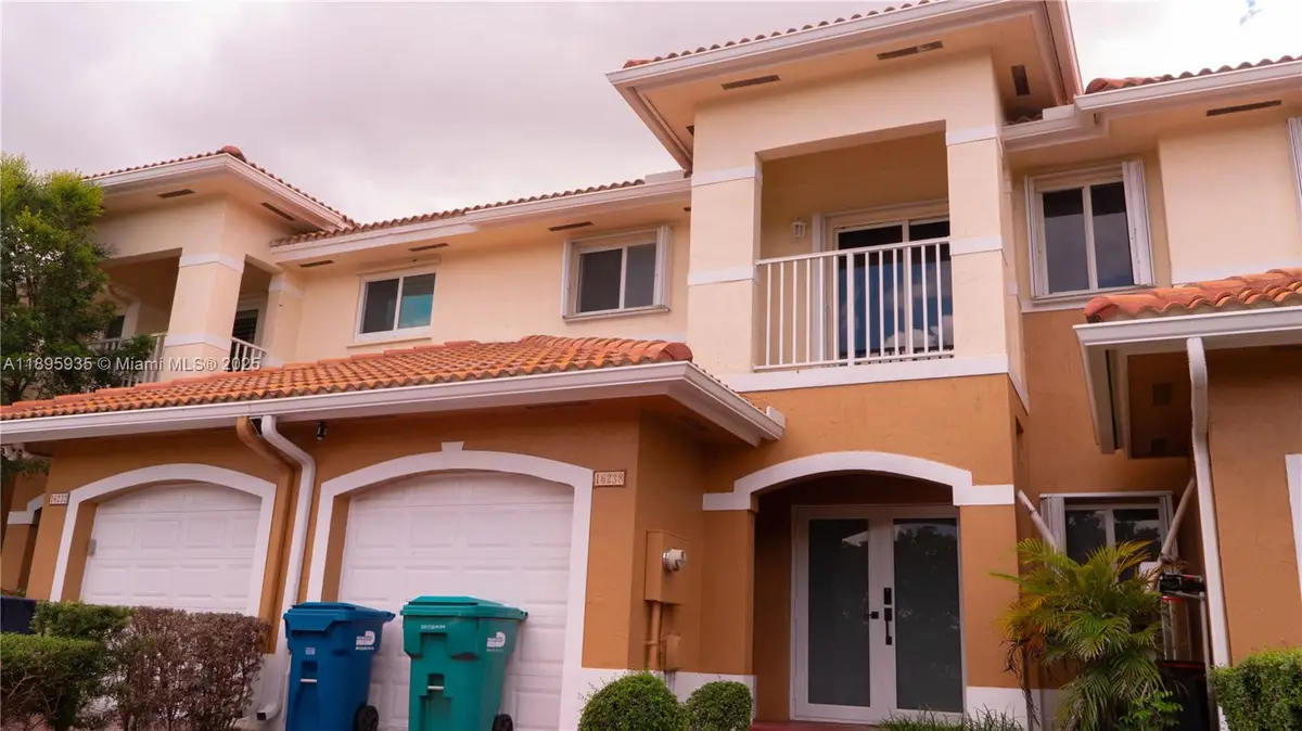 16238 SW 57th Ln, Miami, FL 33193 - Image #1