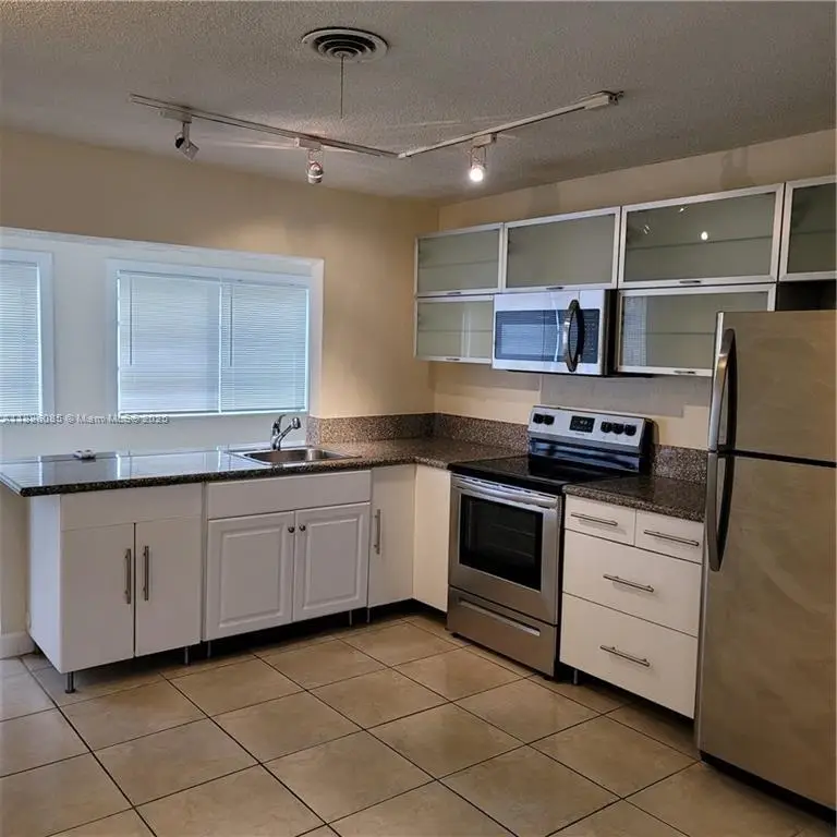 5404 NW 26th Rd, Tamarac, FL 33309 - Image #3