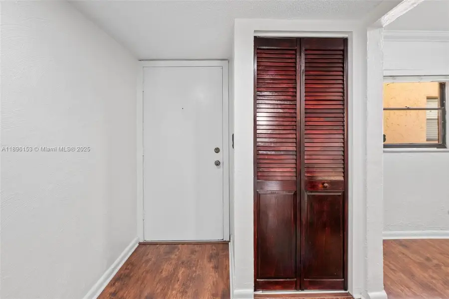 8901 N New River Canal Rd #14W, Plantation, FL 33324 - Image #3