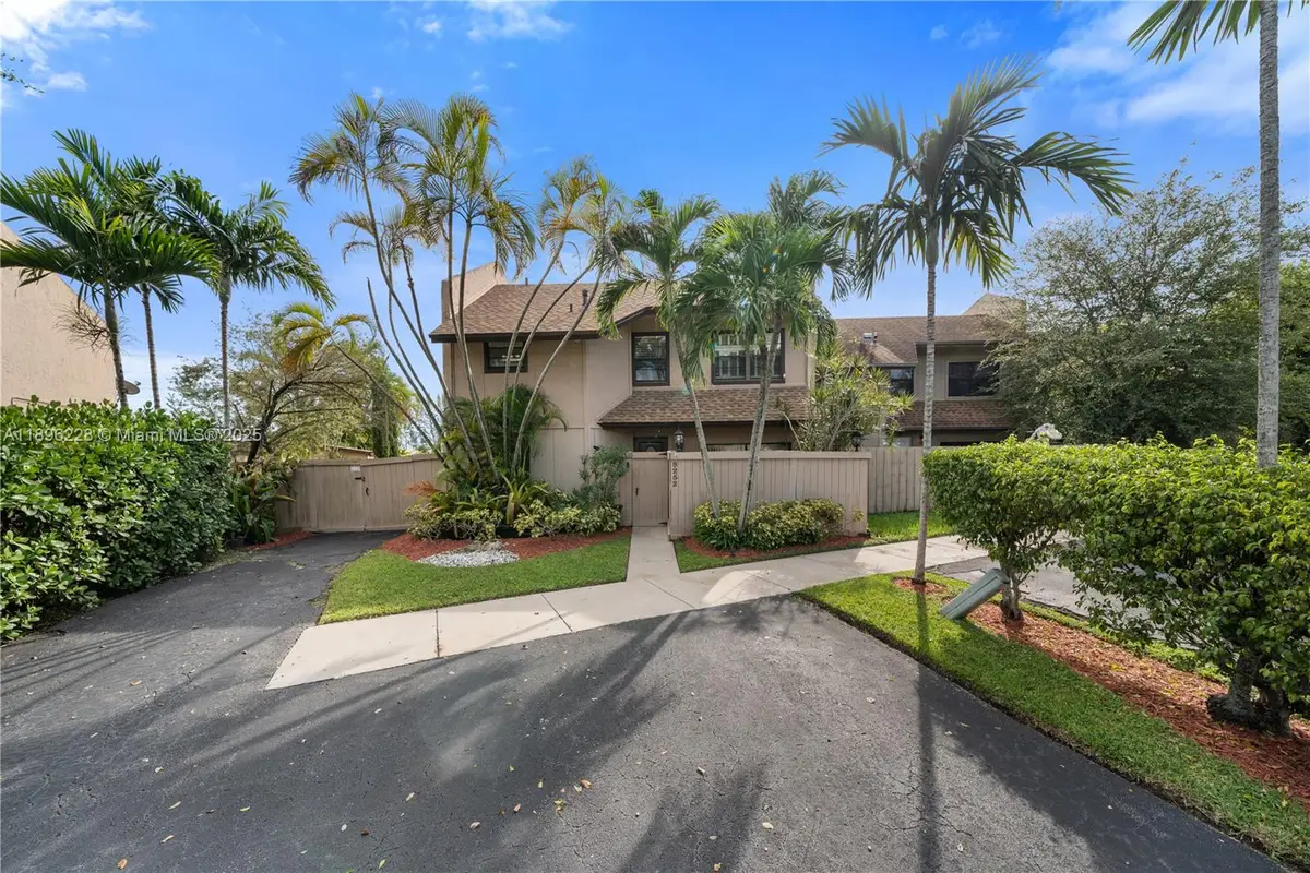 9252 SW 136th St Cir, Miami, FL 33176 - Image #1