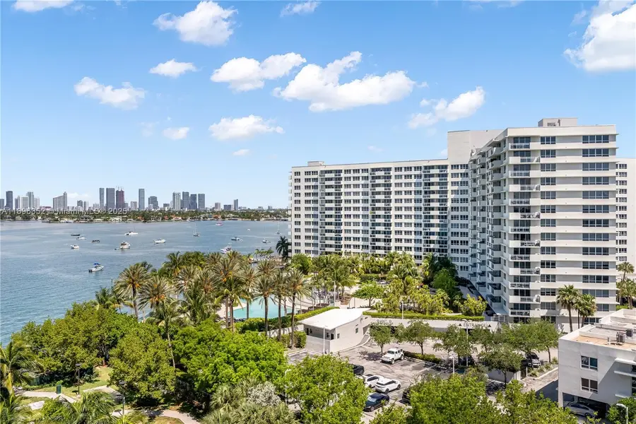 1330 West Ave #905, Miami Beach, FL 33139 - Image #2