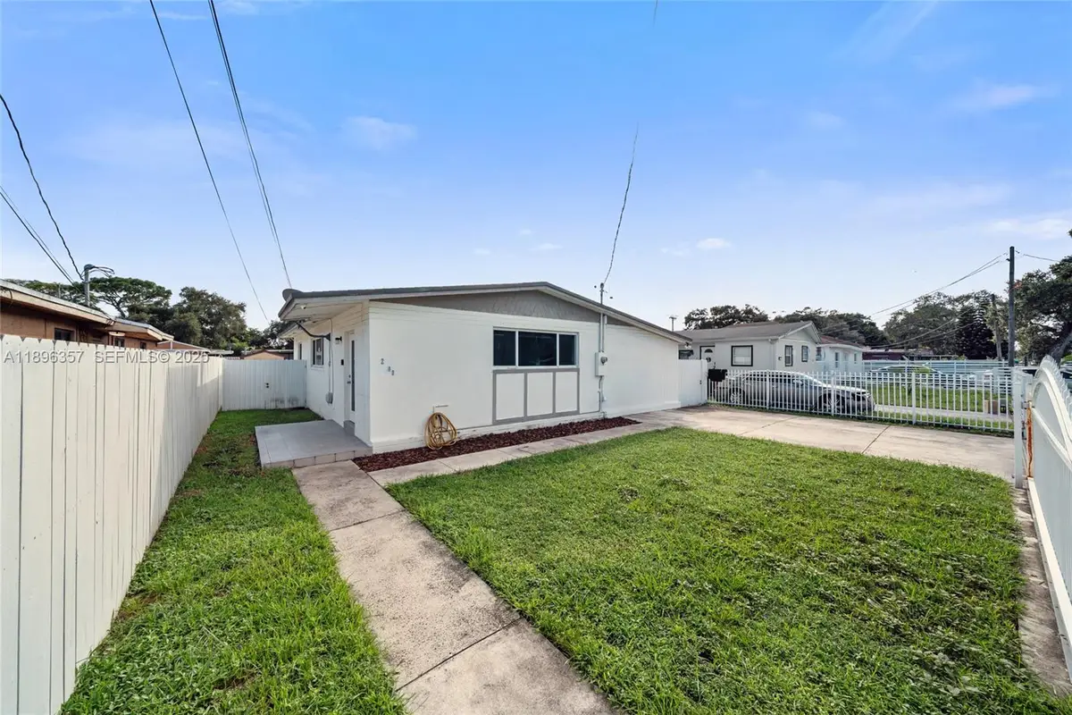 2100 NW 154th St, Miami Gardens, FL 33054 - Image #1