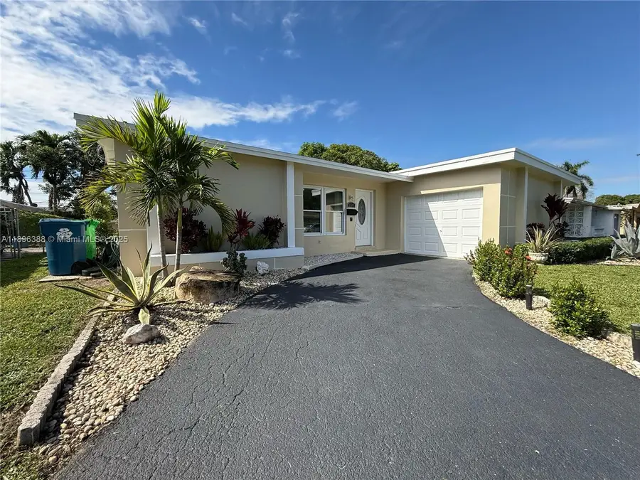 2161 NW 73rd Ave, Sunrise, FL 33313 - Image #2