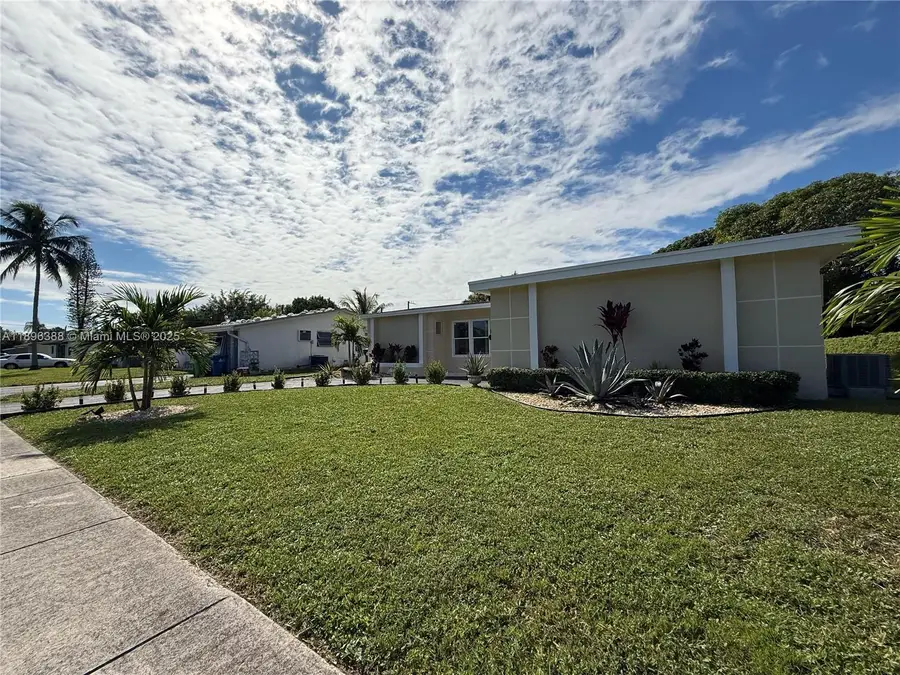 2161 NW 73rd Ave, Sunrise, FL 33313 - Image #3