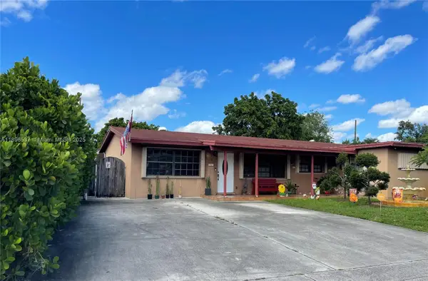 1961 SW 36 Avenue, Fort Lauderdale, FL 33312