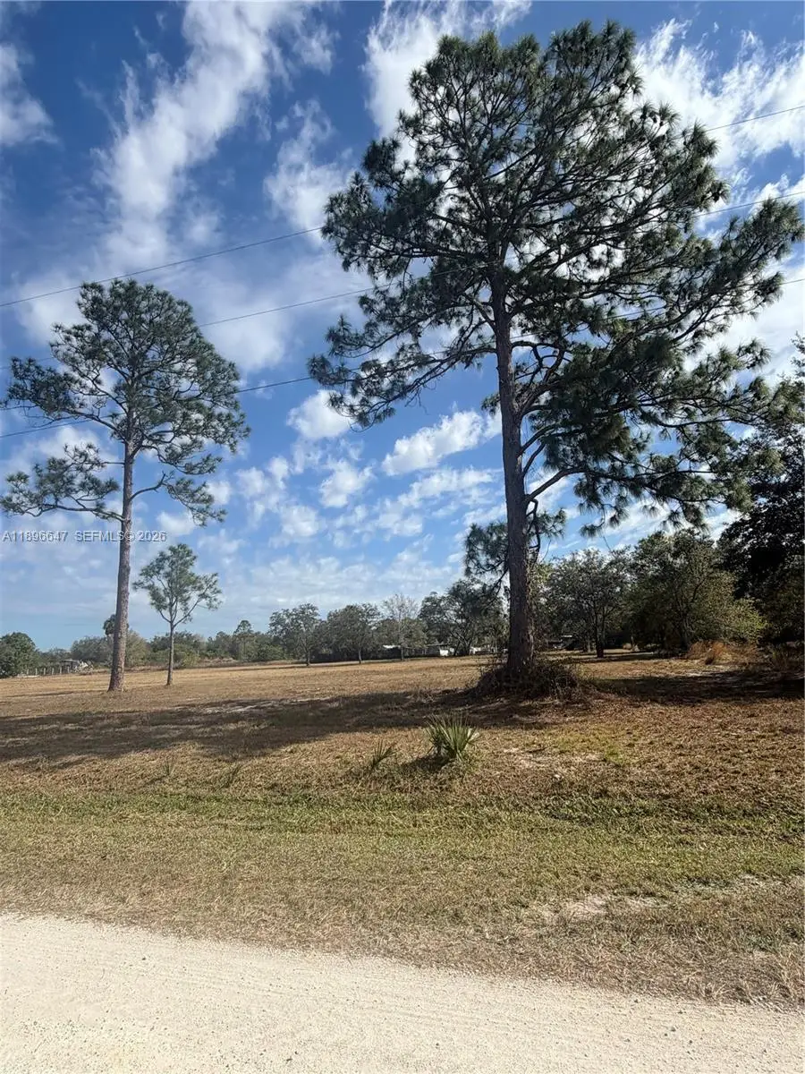 145 S Kennel St, Clewiston, FL 33440 - #3