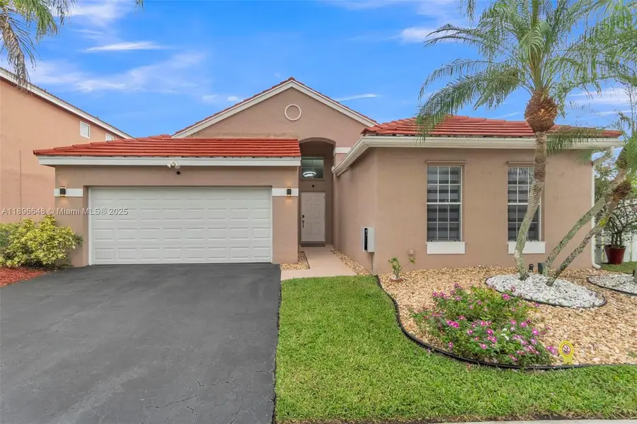 362 Bridgeton Rd, Weston, FL 33326 - Image #2
