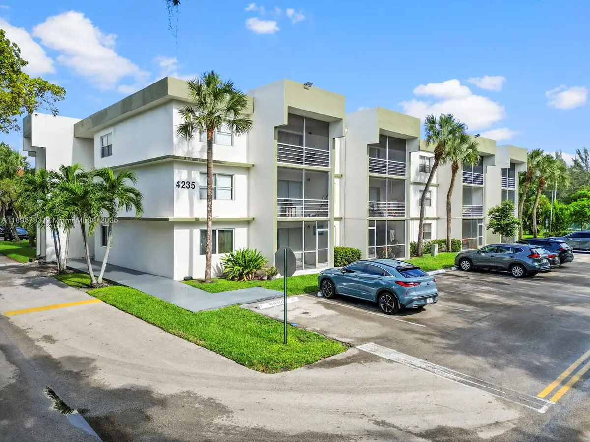 4235 North University Dr #312, Sunrise, FL 33351 - Image #1