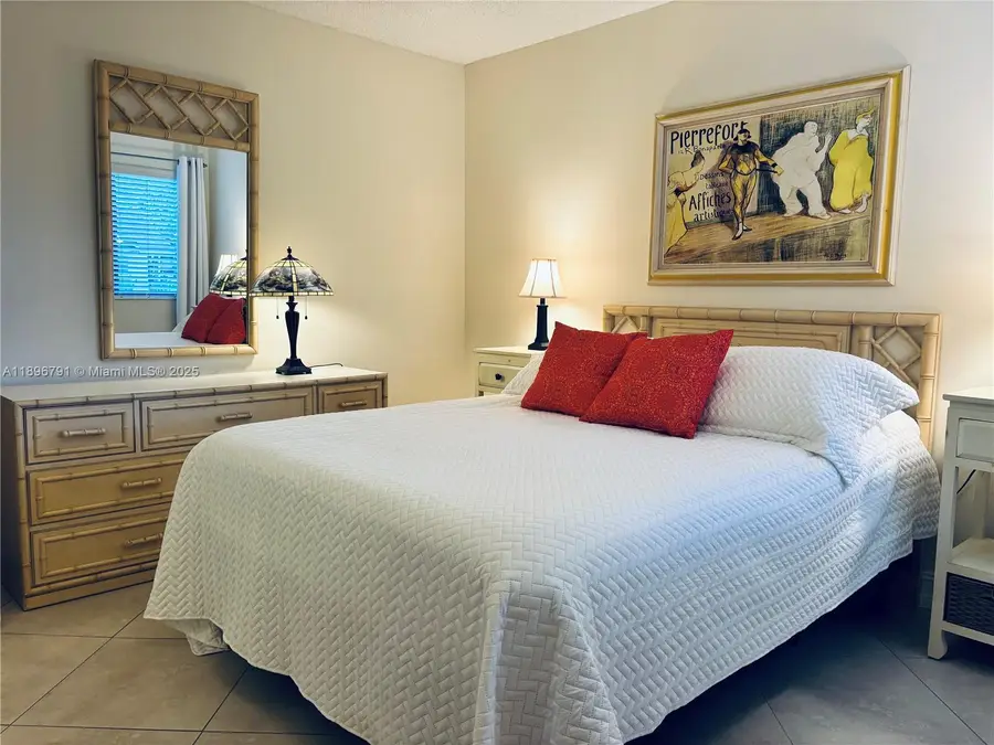 11205 Green Lake Dr #202, Boynton Beach, FL 33437 - Image #3