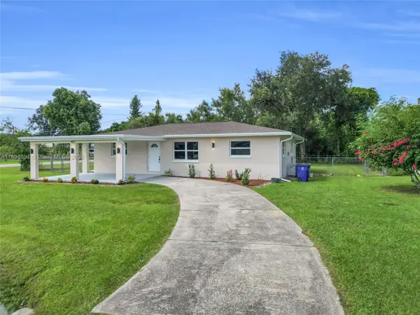 462 Muskegon Ave N, Fort Myers, FL 33905