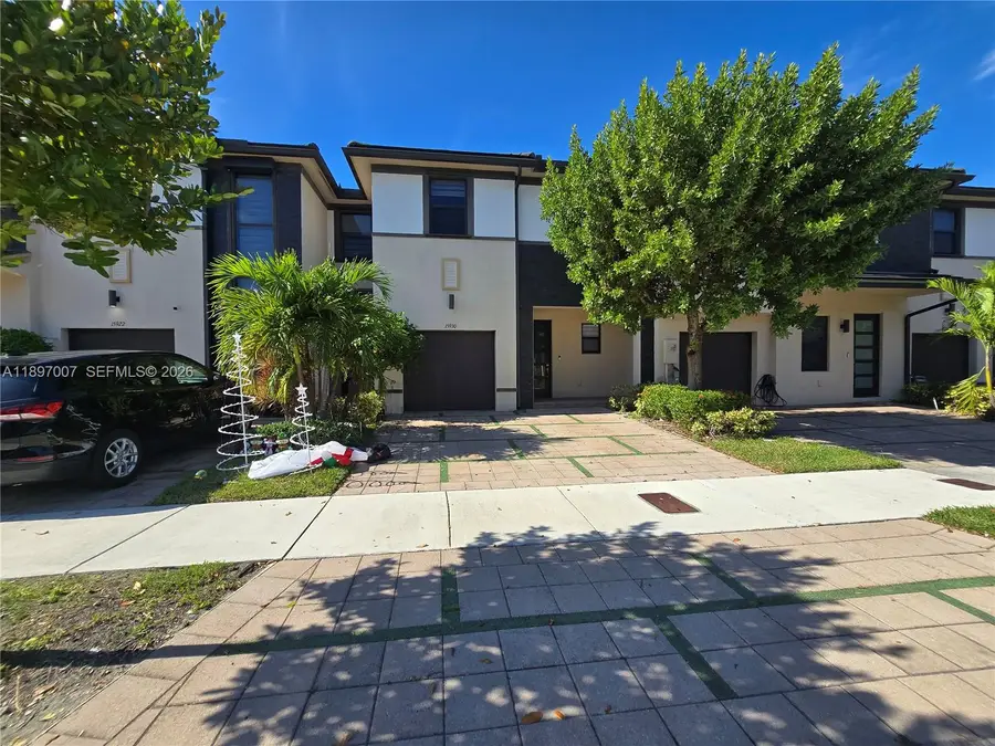 15930 NW 91st Ct, Miami Lakes, FL 33018 - Image #3