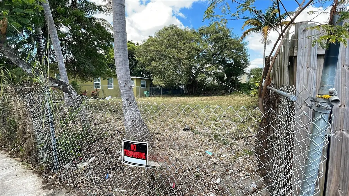 1255 NW 60 St, Miami, FL 33142 - Image #1