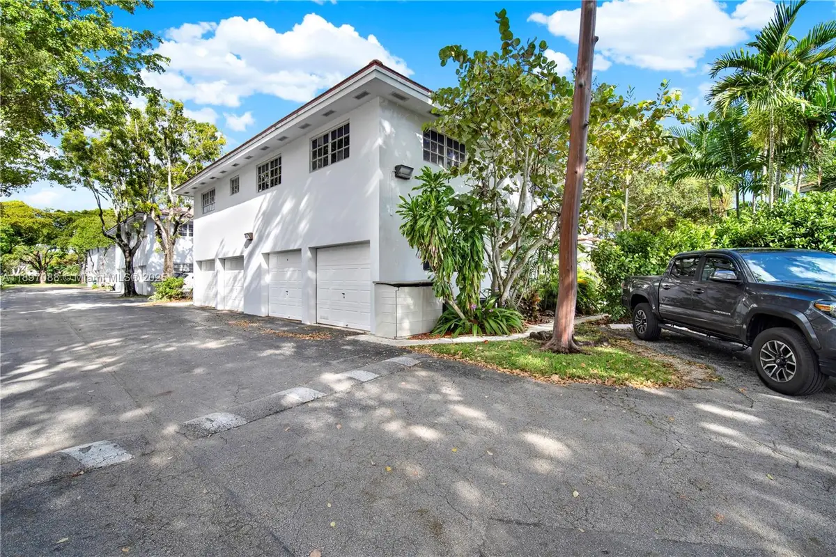 7966 Camino Cir #B-3, Miami, FL 33143 - #1