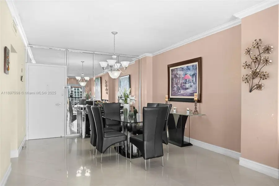 300 Bayview Dr #1707, Sunny Isles Beach, FL 33160 - Image #2