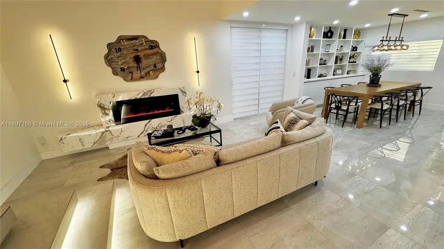 11976 NW 12th St, Pembroke Pines, FL 33026 - Image #2