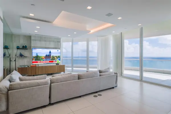 16047 Collins Ave #3204, Sunny Isles Beach, FL 33160