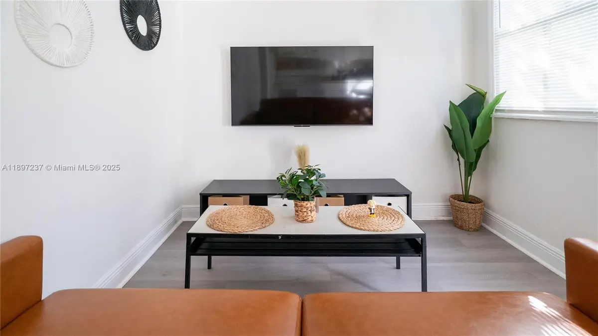 1177 NW 30th St, Miami, FL 33127 - Image #1