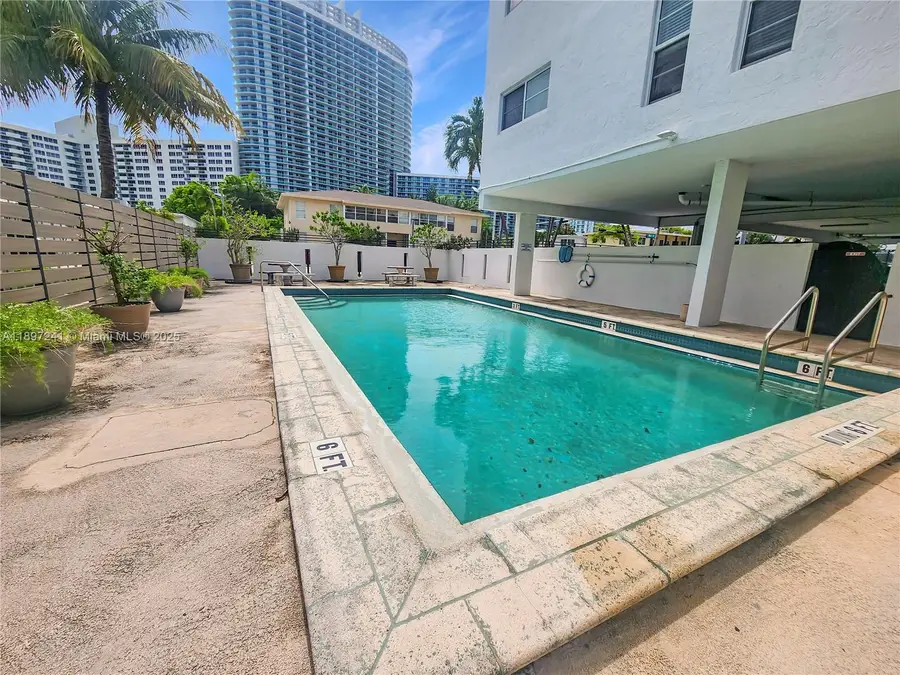 1455 West Ave #202, Miami Beach, FL 33139 - Image #2
