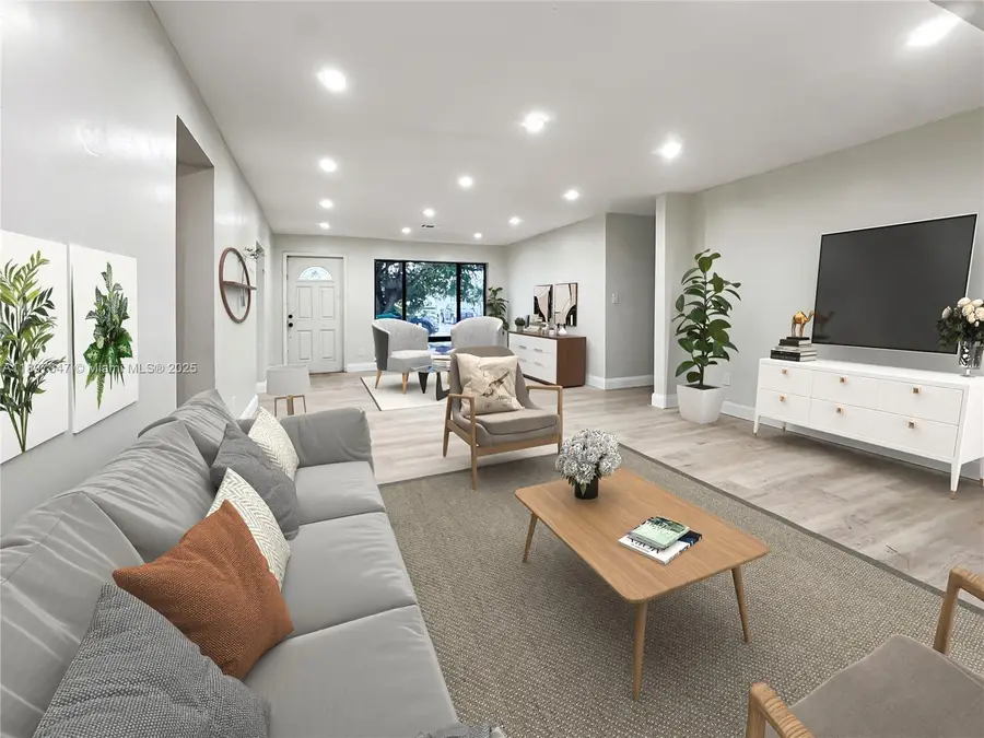 1449 SW 49th Ave, Fort Lauderdale, FL 33317 - Image #2