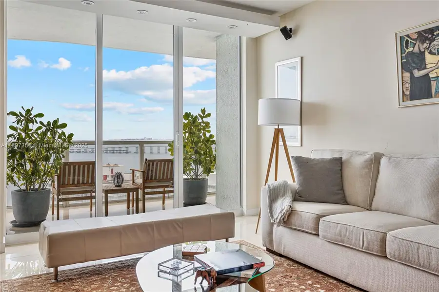 218 SE 14th St #2105, Miami, FL 33131 - #3