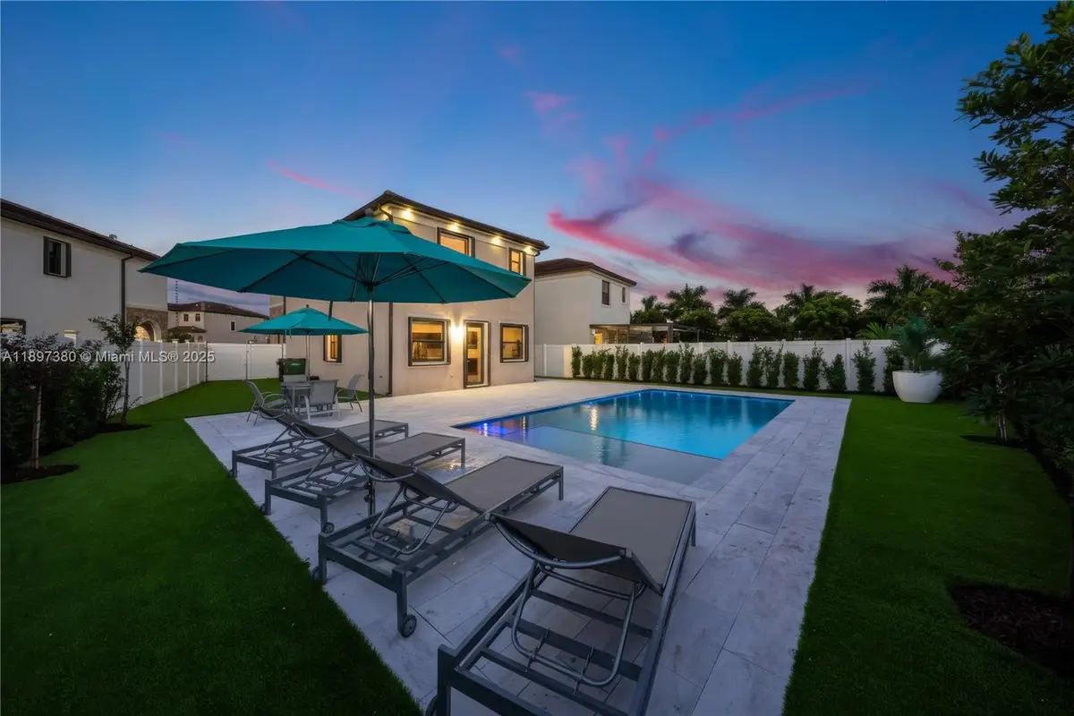 10800 W 35th Way, Hialeah, FL 33018 - Image #1