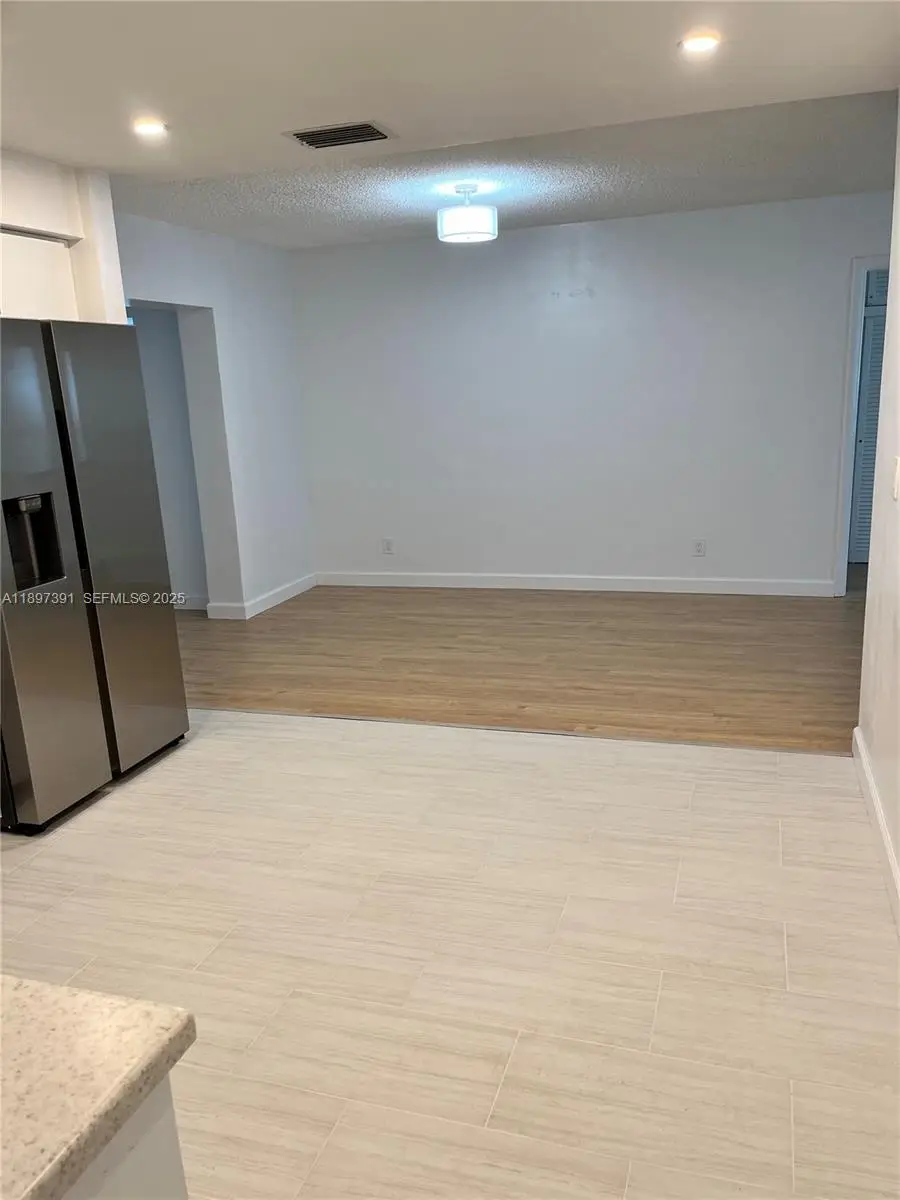 4233 Washington St, Hollywood, FL 33021 - Image #3