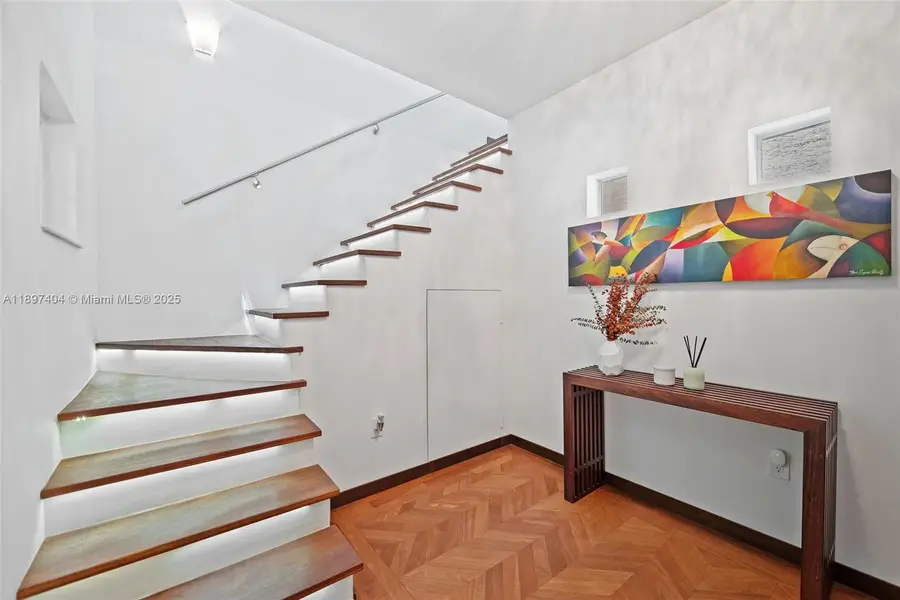 261 Navarre Ave #A-3, Coral Gables, FL 33134 - Image #2