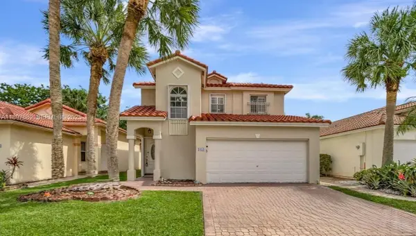 1653 SW 158th Ter, Pembroke Pines, FL 33027