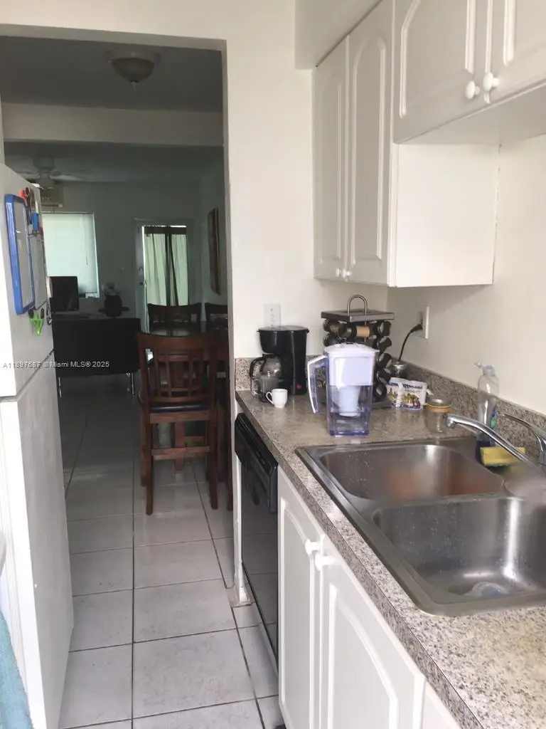 625 75th St, Miami Beach, FL 33141 - Image #1