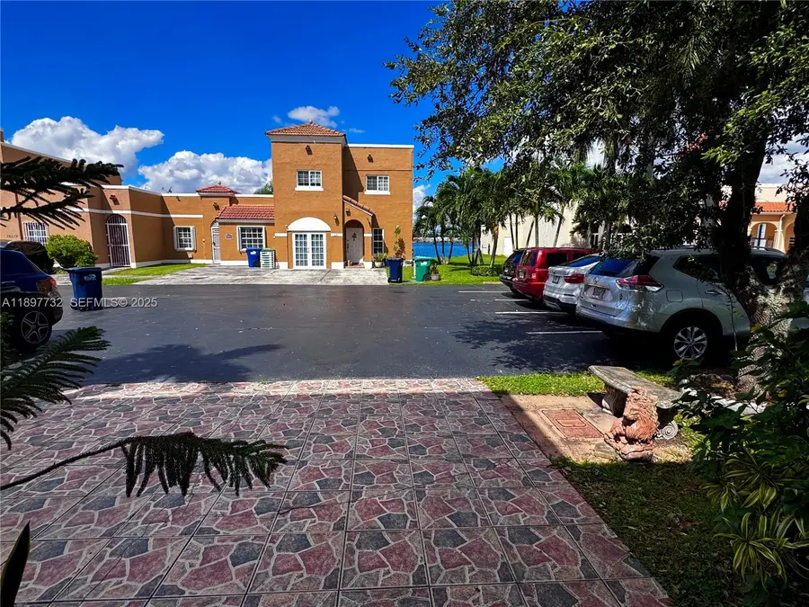 12312 NW 7th Ln, Miami, FL 33182 - Image #3