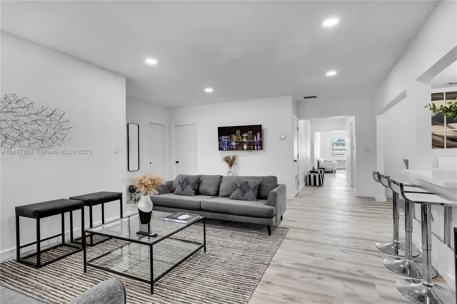 1510 Normandy Dr, Miami Beach, FL 33141 - Image #3