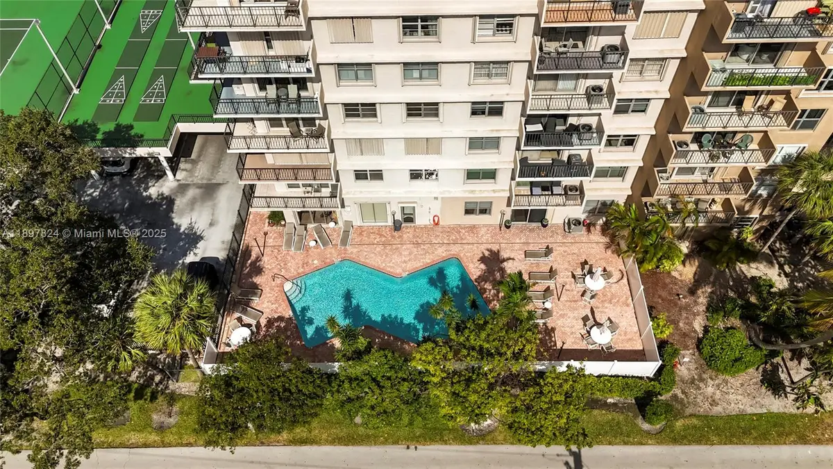 1625 SE 10th Ave #905, Fort Lauderdale, FL 33316 - Image #1