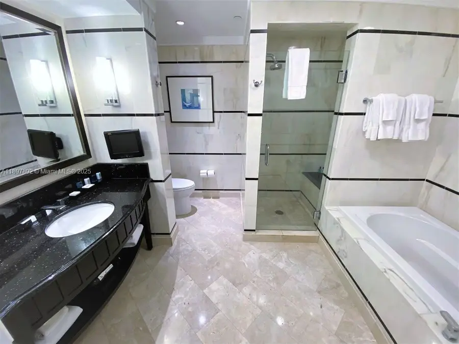 4391 Collins Ave #1619, Miami Beach, FL 33140 - Image #3