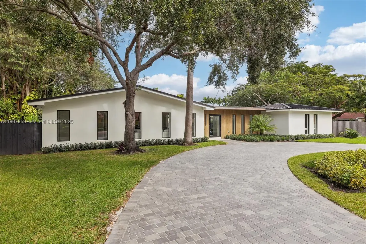 7805 SW 165th St, Palmetto Bay, FL 33157 - Image #1