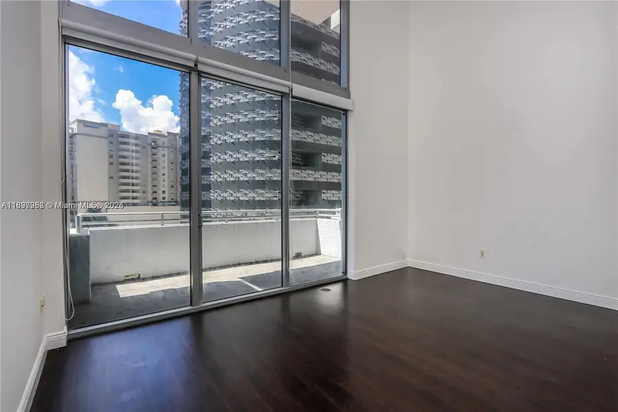 1050 Brickell Ave #414, Miami, FL 33131 - Image #3