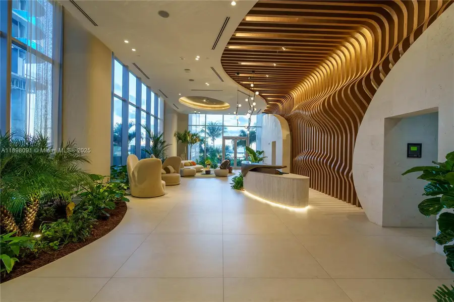 700 NE 24th St #4002, Miami, FL 33137 - Image #2