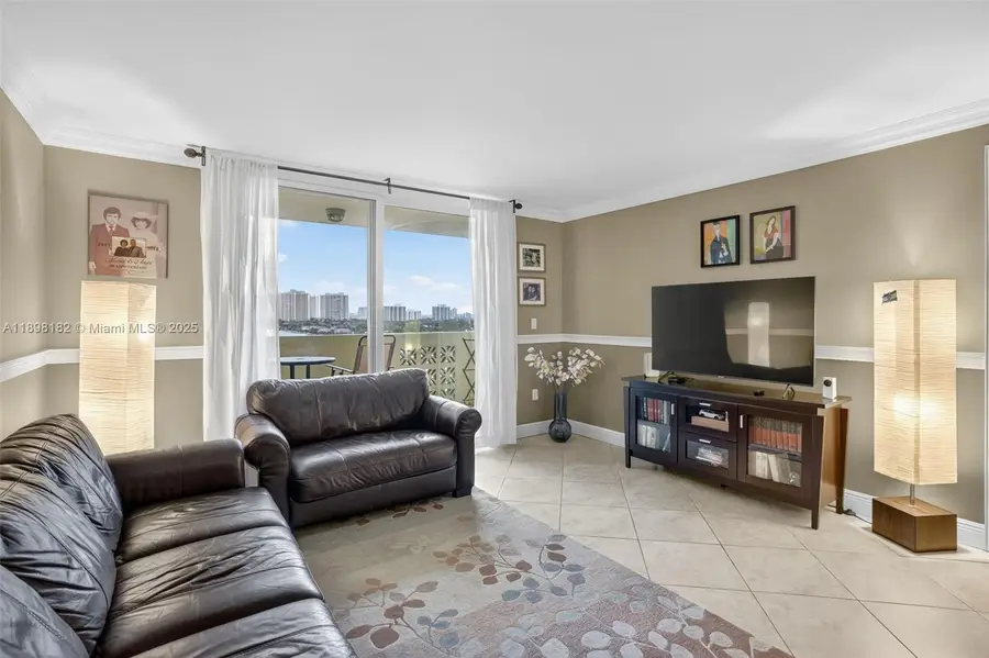 1833 S Ocean Dr #1004, Hallandale Beach, FL 33009 - Image #2