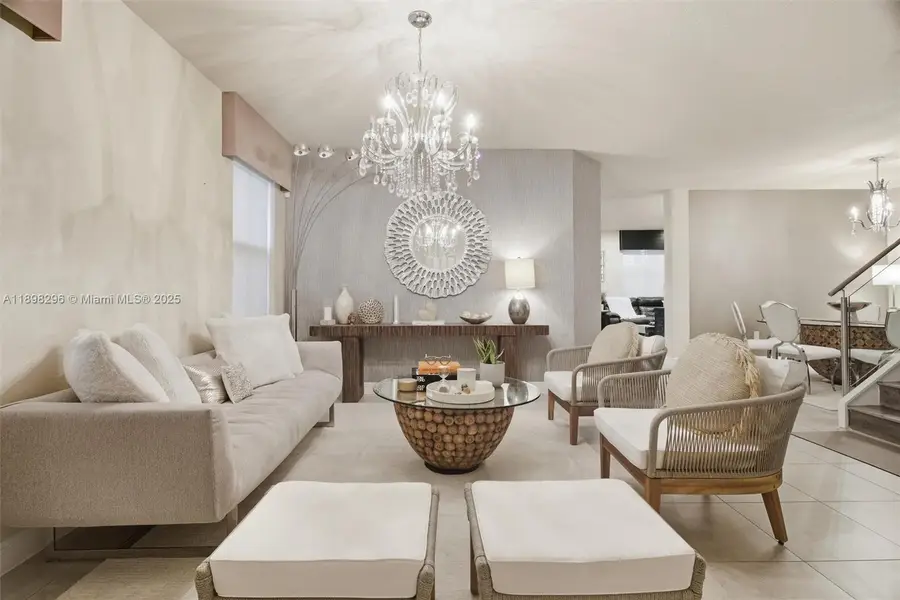 8870 NW 99th Path, Doral, FL 33178 - Image #3