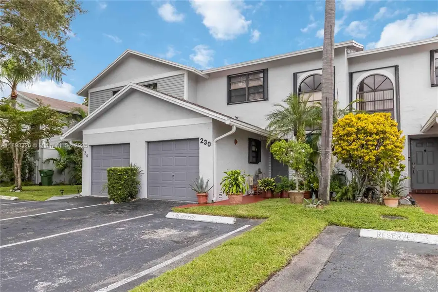 230 NW 106th Ter, Pembroke Pines, FL 33026 - Image #3