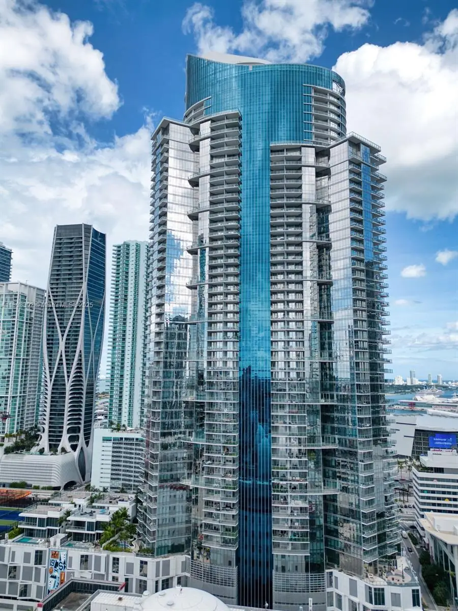 851 NE 1st Ave #4107, Miami, FL 33132 - Image #2