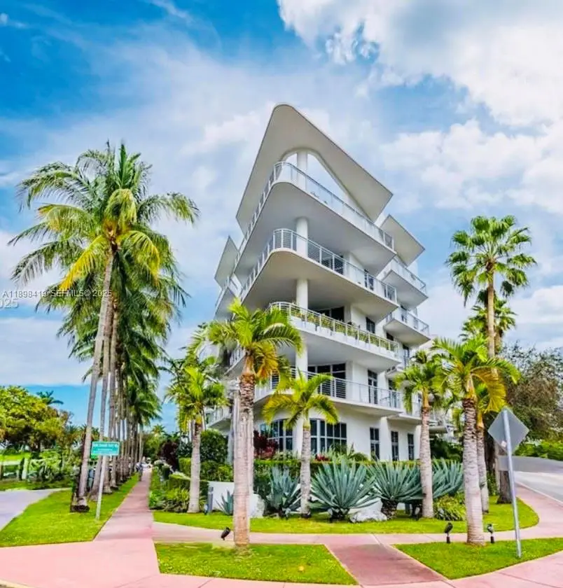 2001 Meridian Ave #404, Miami Beach, FL 33139 - Image #1