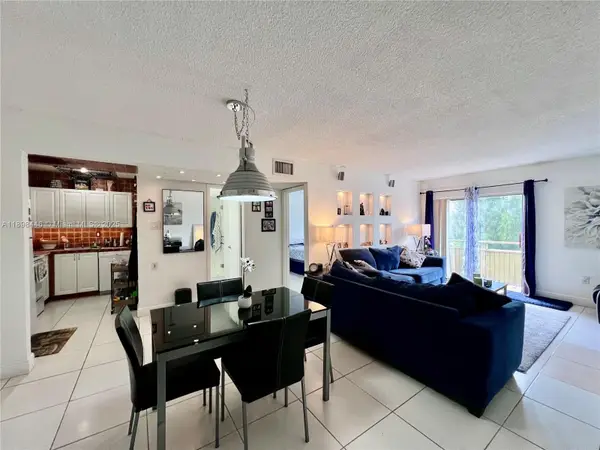 17530 NW 68th Ave #C4008, Hialeah, FL 33015