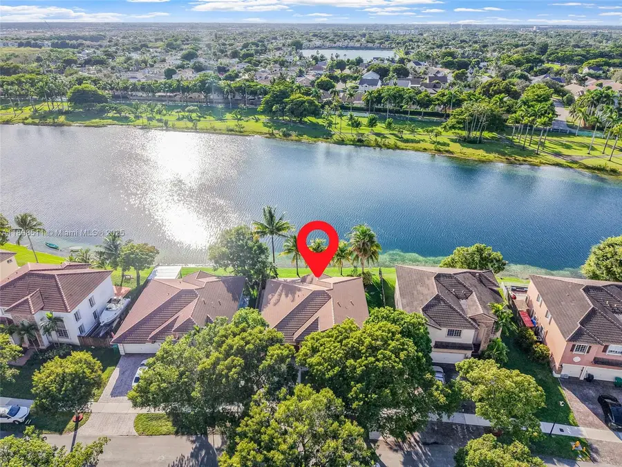 22032 SW 95th Pl, Cutler Bay, FL 33190 - Image #2