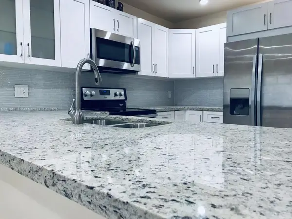 5790 Stirling Rd #108, Hollywood, FL 33021