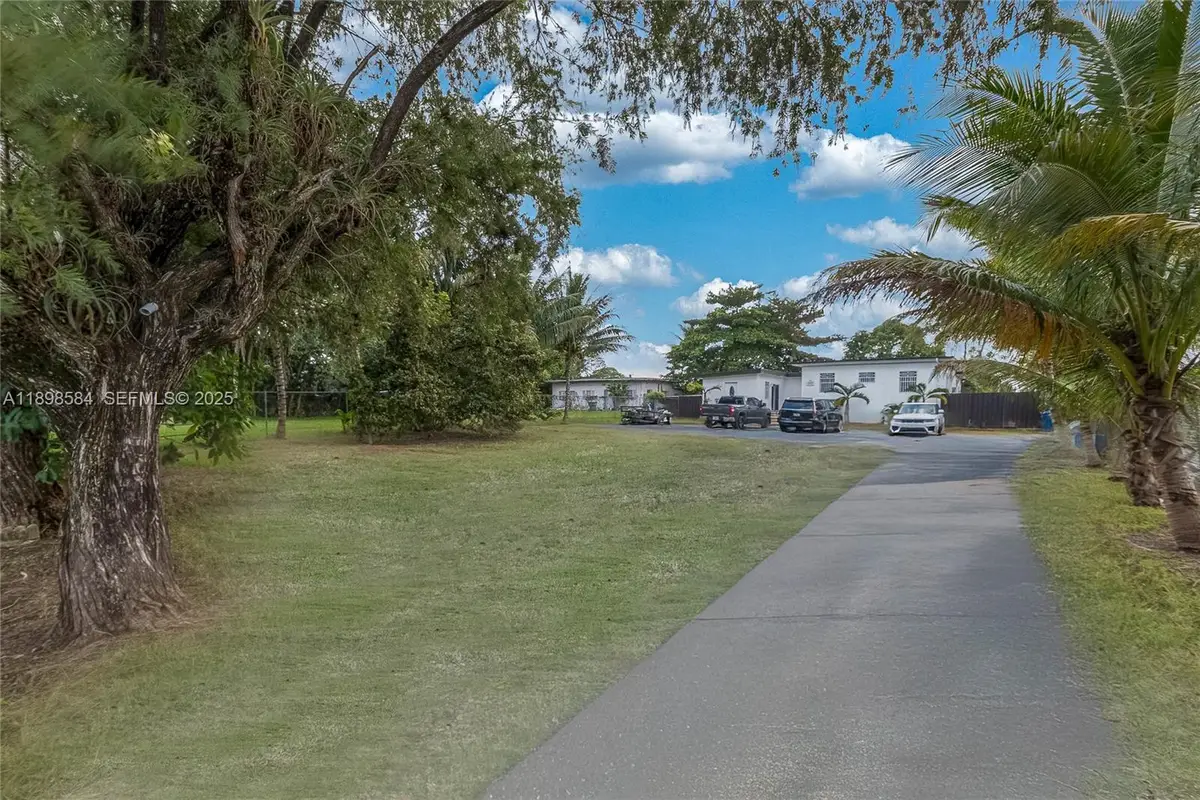 2020 NW 107th St, Miami, FL 33167 - Image #1