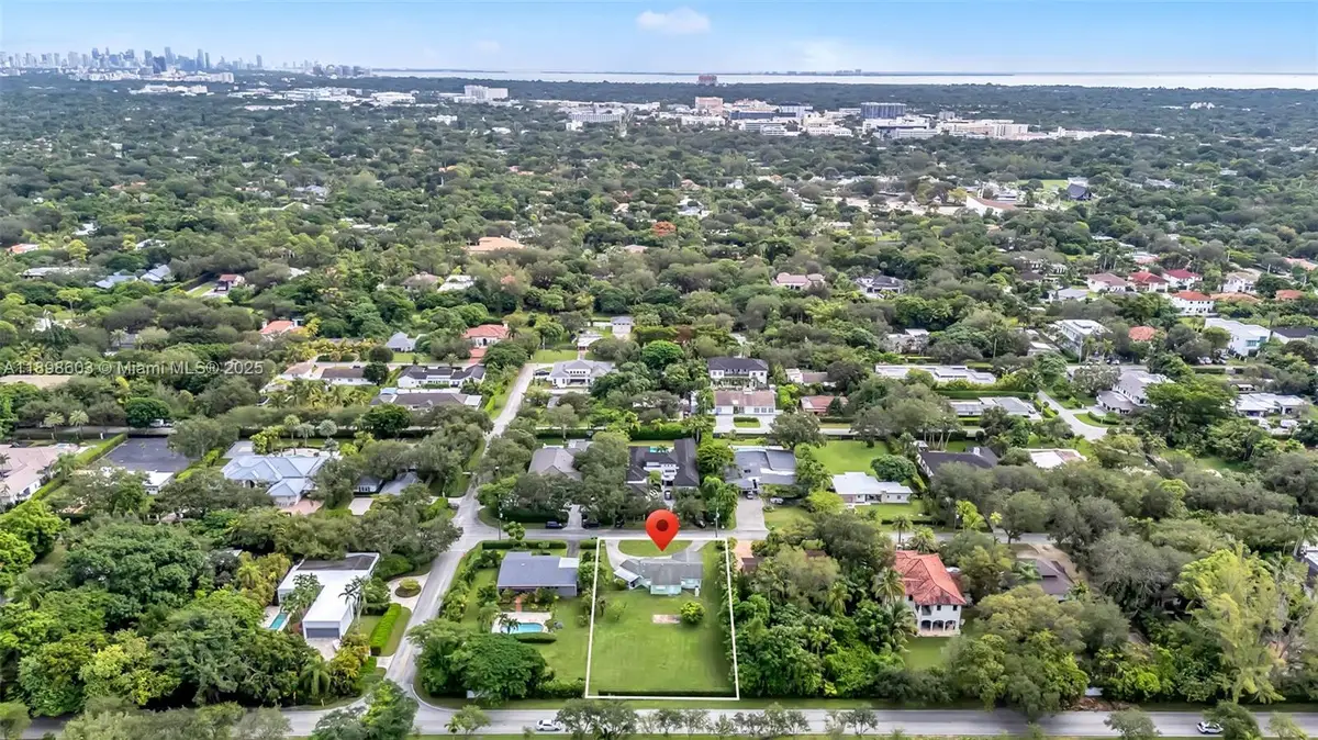 6820 SW 71st Ct, Miami, FL 33143 - Image #1