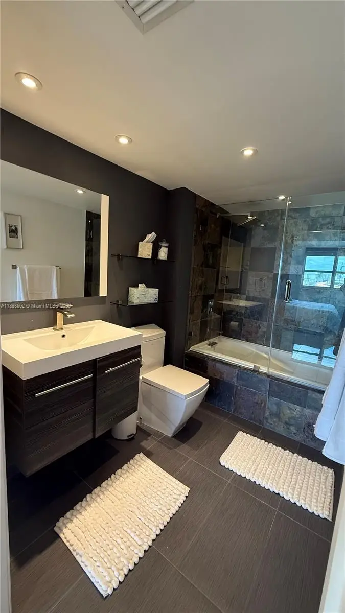 90 Alton Rd #909, Miami Beach, FL 33139 - Image #2