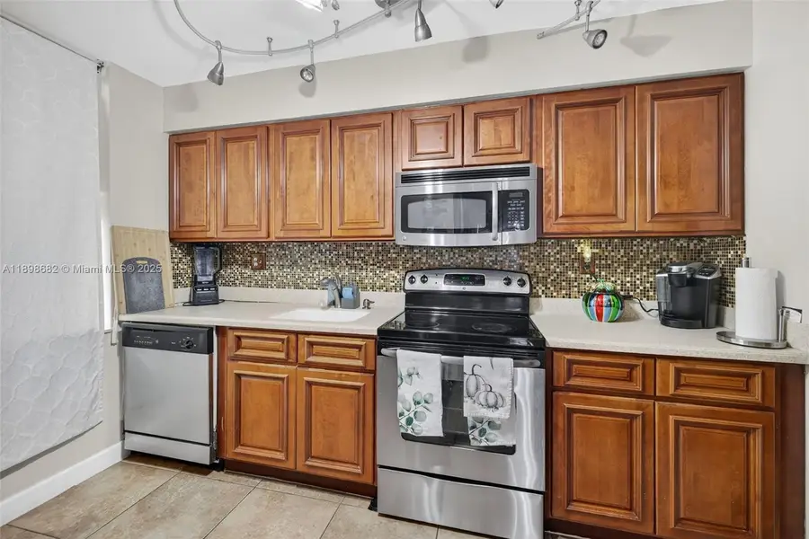 3821 Environ Blvd #411, Lauderhill, FL 33319 - Image #3